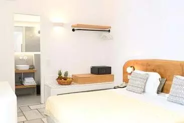 ホテル Paros Agnanti Resort & Spa