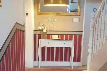 Hostel Boutique Family House La