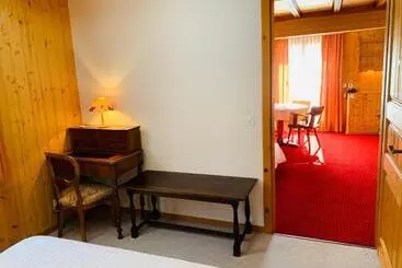 هتل Hôtel Ecureuil Villars