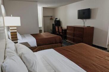 酒店 Falls Lodge & Suites