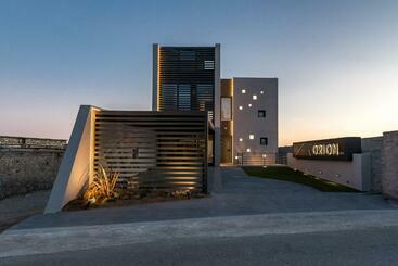 בית מלון כפרי Orion Suites