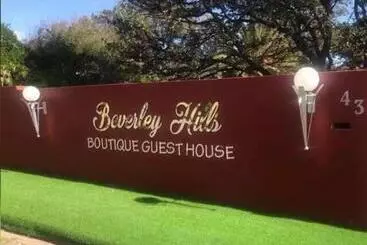 Pension Beverley Hills Guesthouse