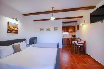Pensão Ama Guest House