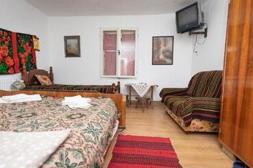 تختخواب و صبحانه Etno Apartmani   Vlaška Kuća