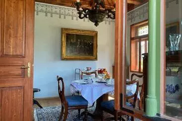 تختخواب و صبحانه Villa Ruska Dača