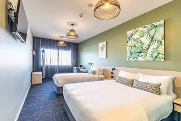 Hotel Nightcap At Commercial