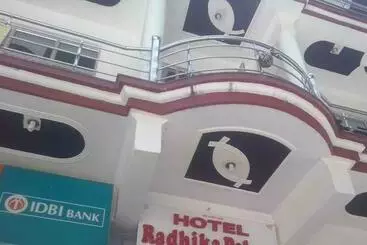 Otel Radhika Palace