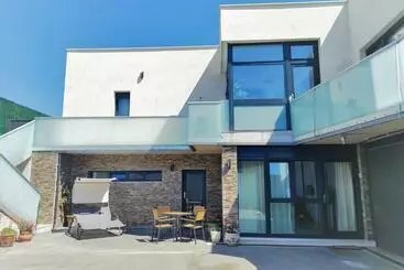 Majatalo Estudios Playa De Covachos