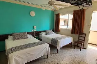 هتل Atlantico A 150 Mts De Playa Martí