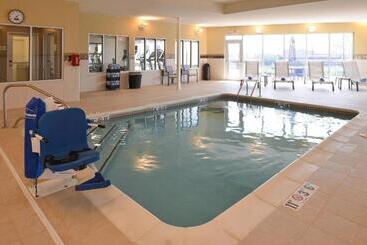 فندق Courtyard By Marriott St. Louis St. Peters