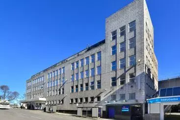 هتل Travelodge Aberdeen Central