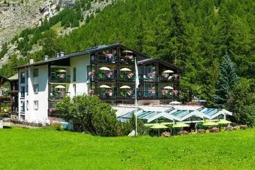 Hotell Wellness Spa Pirmin Zurbriggen