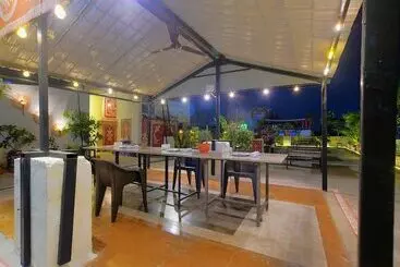Fabhotel Imperial Regency