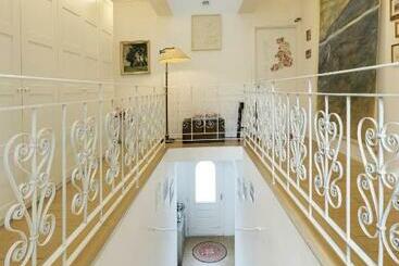 پانسیون B&b Cá Bianca Ventisette Riccione