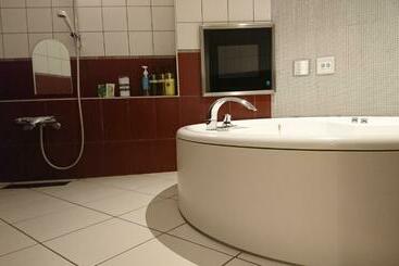 Hotel Shindbad Aomori  Love