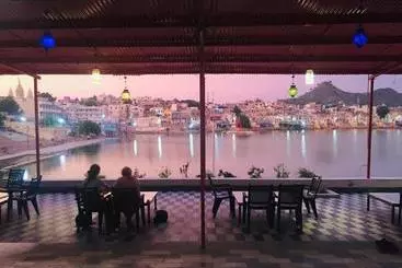 Auberge Doctor Alone