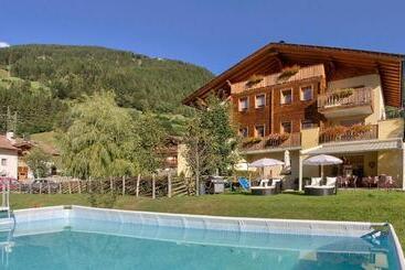 Aparthotel Naturresidenz Theistadl