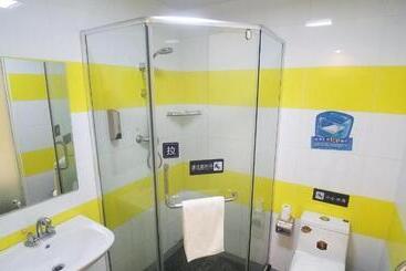 Otel 7 Days Inn Beijing Tiananmen Square