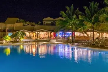 هتل Le Peninsula Bay Beach Resort & Spa