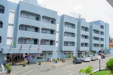 هتل Kakanfo Inn And Conference Centre