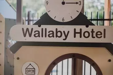 ホテル Wallaby