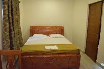 Hotel Sri Kavimany Residency, Near Auro Beach