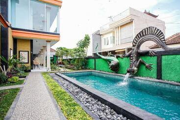 פנסיון Kadek Bagus Guesthouse Denpasar Mitra Reddoorz