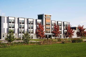 Microtel Inn & Suites By Wyndham Aurora