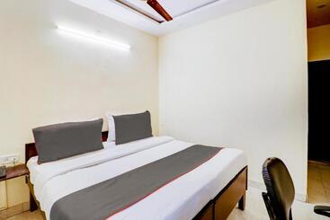 ホテル Collection O Tara Patel