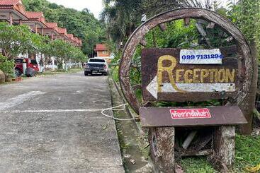 Hotel Oyo 1144 Baan Phu Resort