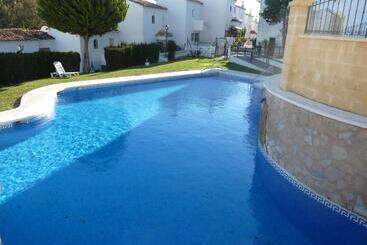 Aparthotel Playa Golf