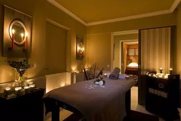Hotel Chateau De Courban And Spa Nuxe