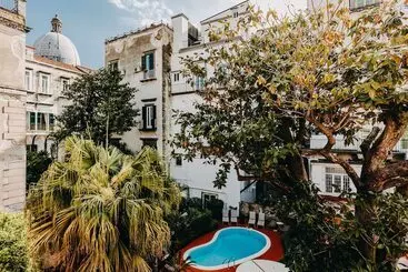 هتل Costantinopoli 104