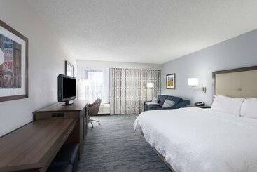 호텔 Hampton Inn Mount Airy