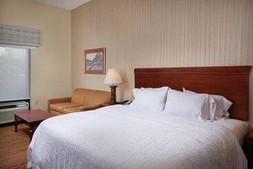 Отель Hampton Inn Shrewsbury