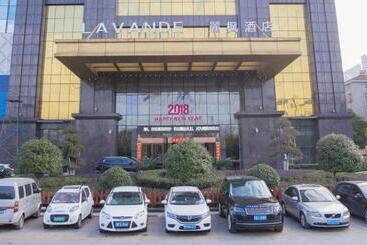 Lavande Hotel Xiantao Xintiandi International Plaza