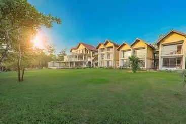 Hotel Moi Koggala By Dbi Free Drop Off To The Beach