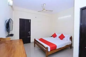 Hotel Panackal Inn By Oyo Rooms