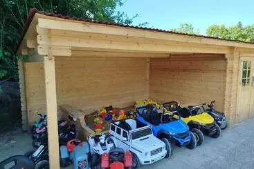 Aamiaismajoitus (B&B) Familienhotel Nahe Der Therme Erding