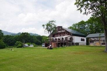 茅舍 Gassan Pole Pole Farm