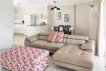 Kings Way Apartments