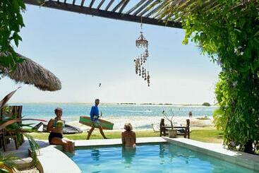 Bed and Breakfast Coco Knots Kite   Ilha Do Guajiru