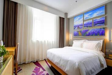 Lavande Hotel Chengdu Dafeng Shixi Park Subway Station