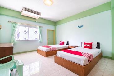 Hotel Oyo 815 Namchai House