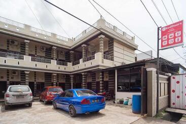 Hotel Reddoorz At Km 5 Palembang