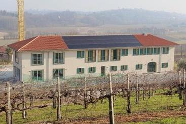 Hotelli Tenuta Mani Sagge