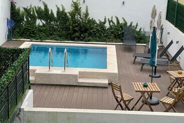 Pensiune Saldanha Pool & Garden