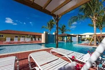 هتل آپارتمان Aruba Condo The Pearl   At Eagle Beach   Minute Walk!