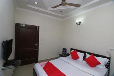 Hotel Oyo 19483 Abinashi