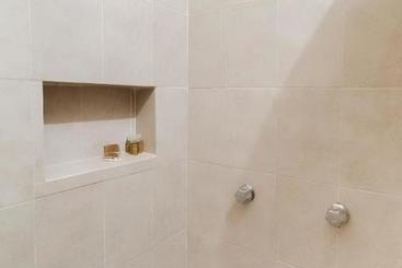 هتل Yumkiin   Cerca Del Ferry Y Terminal Ado